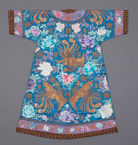 2005.5.250 - Embroidered Silk Robe for the Dowager Empress